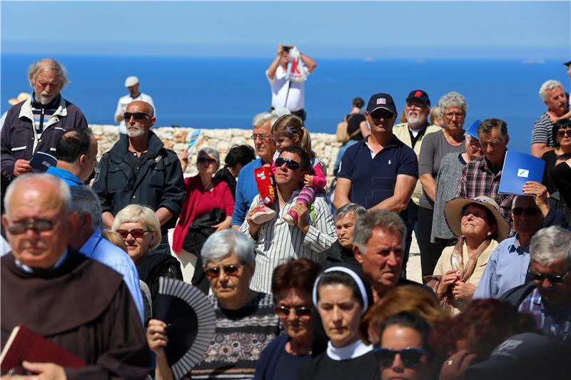 U Primoštenu svečano blagoslovljen kip Gospe od Loreta