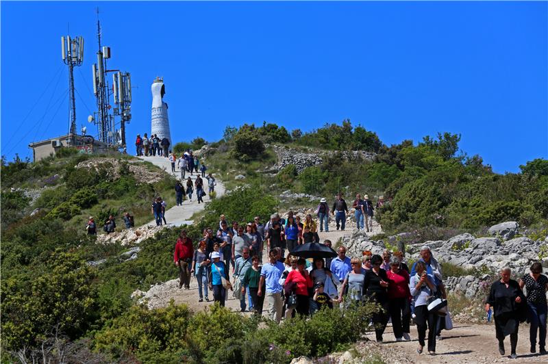 U Primoštenu svečano blagoslovljen kip Gospe od Loreta