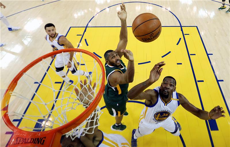 NBA: Warriorsi poveli s 3-0