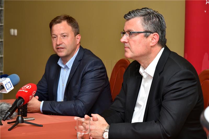 Ex-PM Oreskovic supports Bridge member's candidacy for Vukovar County head