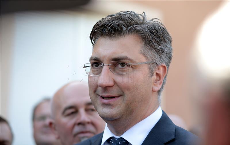 Plenković osudio napad na požeškog novinara, gradonačelnika isključio iz kampanje