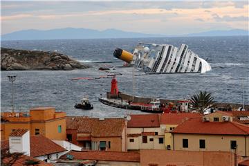 (FILE) ITALY ACCIDENTS COSTA CONCORDIA CAPTAIN SENTENCED