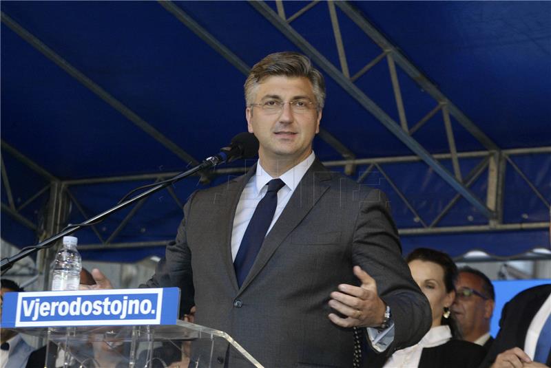 Plenković: Vlada čvrsto drži uzde u rukama, za razliku od antisistemskih stranaka u nastajanju