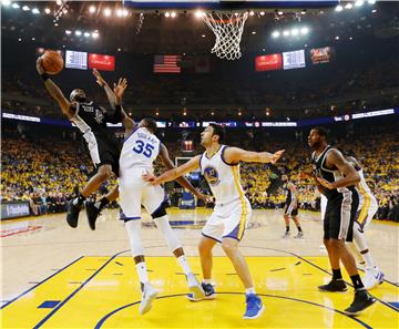 NBA: Golden State razmontirao oslabljeni San Antonio