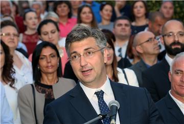 Premijer Plenković podržao kandidate na šibenskoj listi