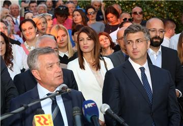 Premijer Plenković podržao kandidate na šibenskoj listi