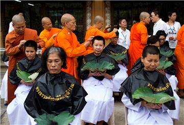 THAILAND PHOTO ESSAY BUDDHIST MONK ORDINATION