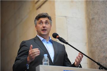 Plenković: Neprihvatljivo je da Hrvatima u BiH drugi narodi biraju političke predstavnike