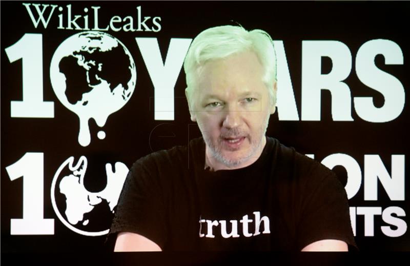 (FILE) BRITAIN WIKILEAKS ASSANGE