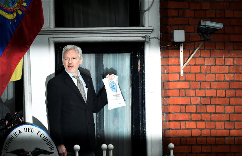 (FILE) BRITAIN WIKILEAKS ASSANGE