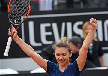 WTA Rim: Halep u finalu