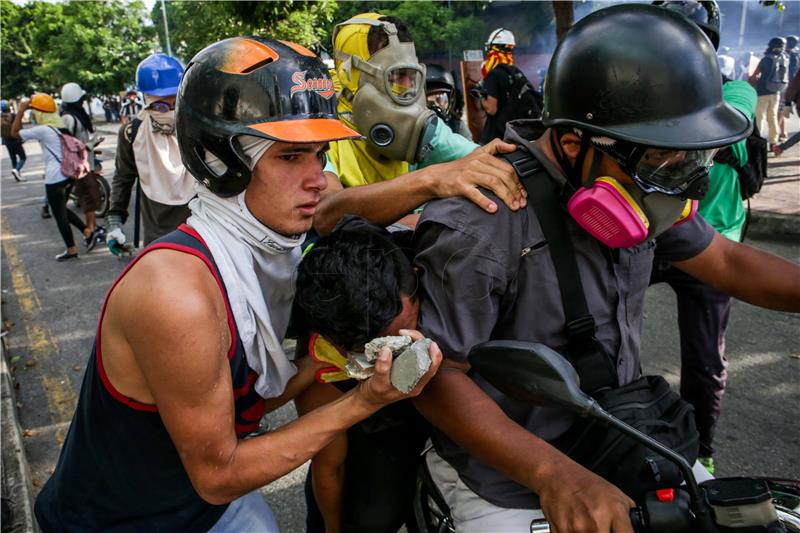 Venezuela: više od 200 tisuća prosvjednika protiv Madura u Venezueli