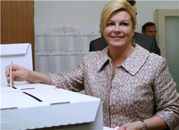 Kolinda Grabar-Kitarović izašla na biralište u Zagrebu