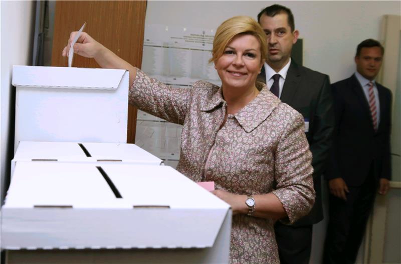 Kolinda Grabar-Kitarović izašla na biralište u Zagrebu