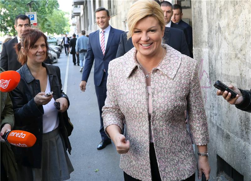 Kolinda Grabar-Kitarović izašla na biralište u Zagrebu