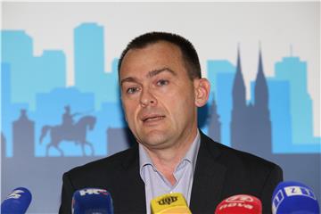 Konferencija za medije Anke Mrak Taritaš