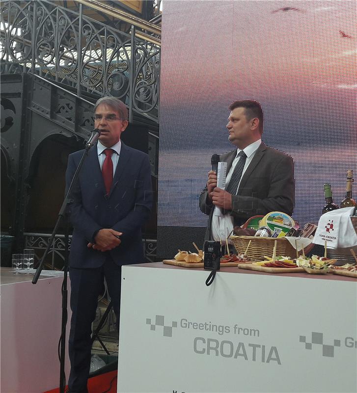 "Hrvatska tržnica" u Budimpešti - turistička i gastro promocija