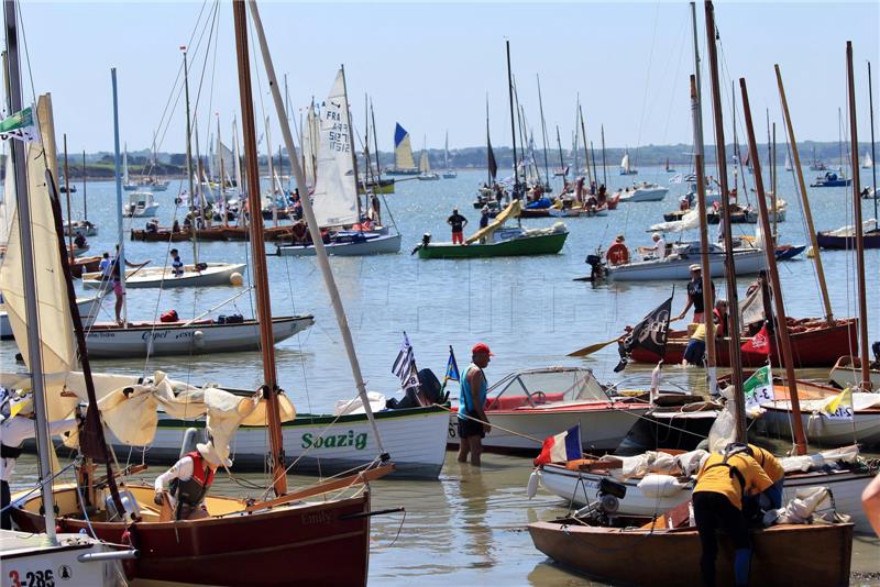 Komiška sandula i gundule na Tjednu zaljeva Morbihan