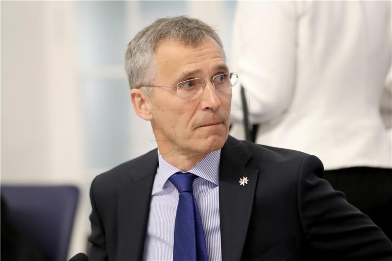 Stoltenberg očekuje da se NATO jače uključi u borbu protiv terorizma