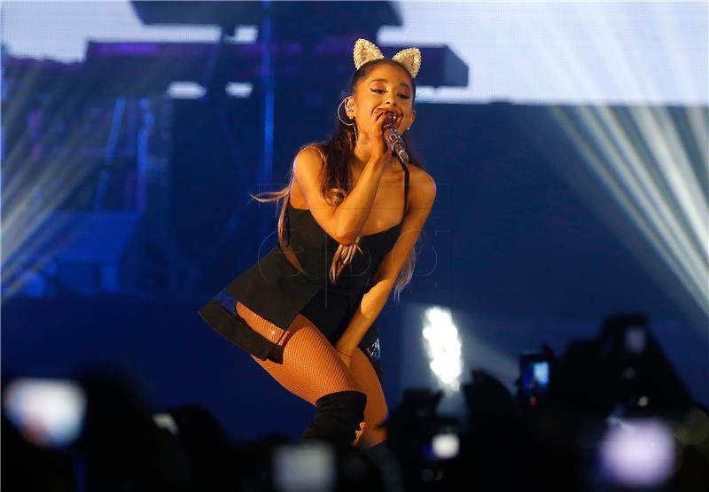 Ariana Grande prekinula turneju nakon napada u Manchesteru - agenti