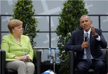 Obama u Berlinu hvalio kancelarku Merkel