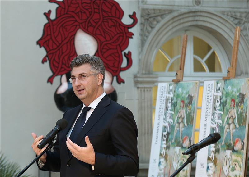 Izložbu "Strasna ljepota" otvorio premijer Plenković 