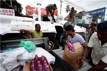 SRI LANKA FLOODS