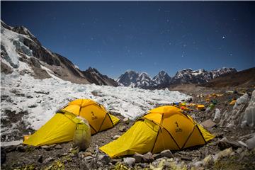 NEPAL PHOTO ESSAY HUNGARY EVEREST EXPEDITION