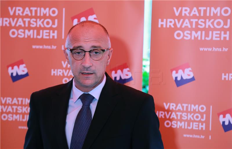 HNS: Vlada je Hrastu i udruzi U ime obitelji odobrila eutanaziju reforme obrazovanja