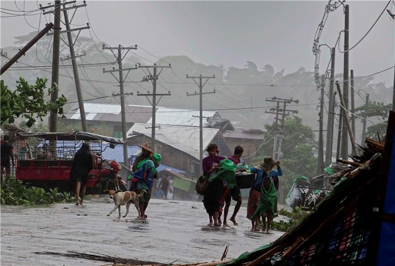 MYANMAR WEATHER CYCLONE MORA