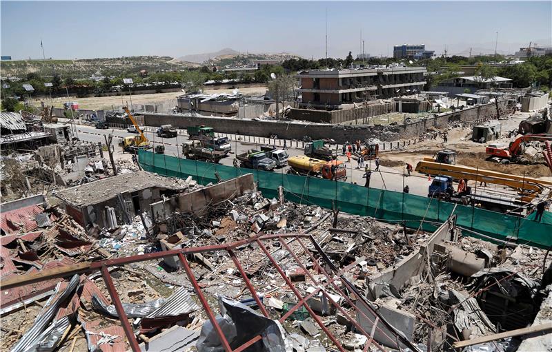 epaselect AFGHANISTAN SUICIDE BOMB ATTACK AFTERMATH