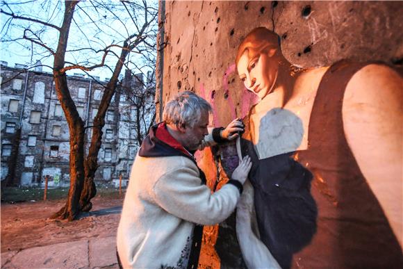 Julien de Casabianca brings museum artworks to streets of Zagreb