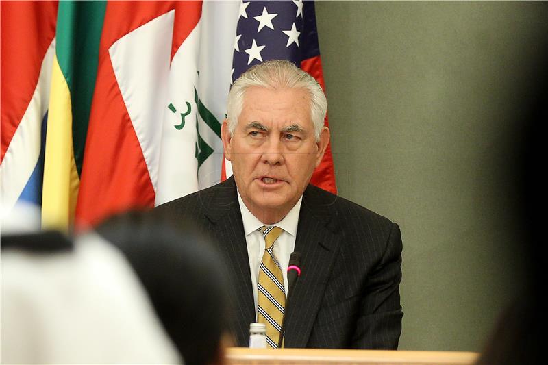 Tillerson: Washington će smanjivati ispuštanje stakleničkih plinova