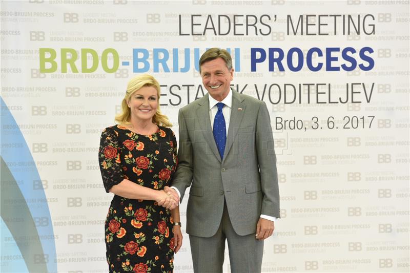 Predsjednica Kolinda Grabar-Kitarović doputovala na predsjednički summit u Sloveniji