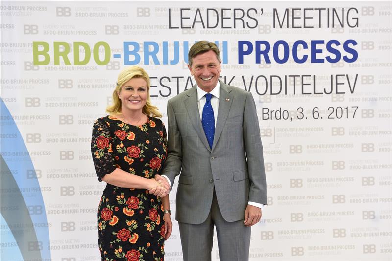 Predsjednica Kolinda Grabar-Kitarović doputovala na predsjednički summit u Sloveniji