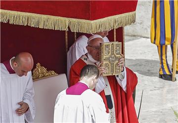 VATICAN BELIEF POPE PENTECOST MASS