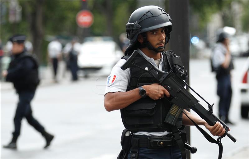 FRANCE POLICE ATTACK