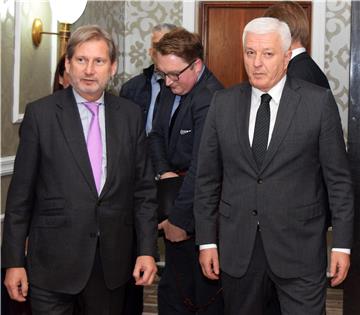 Commissioner Hahn says Montenegro has made progress on its path to EU