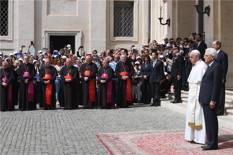 Papa u Italiji govorio o nezaposlenosti i migracijama