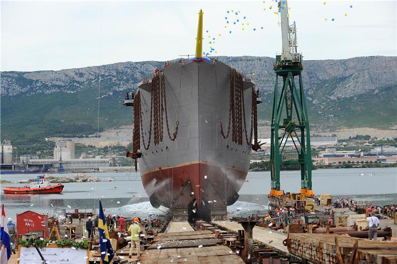 World's biggest square sail launched at Brodosplit