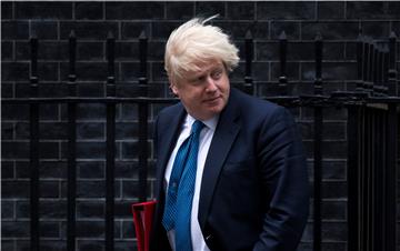 Boris Johnson poziva zastupnike da podrže Theresu May