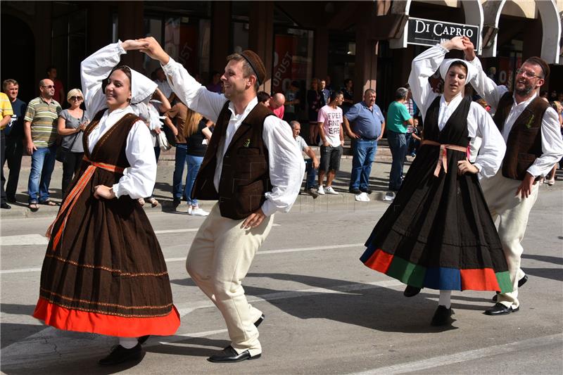 52. Vinkovačke jeseni pod geslom "Iz Slavonije"