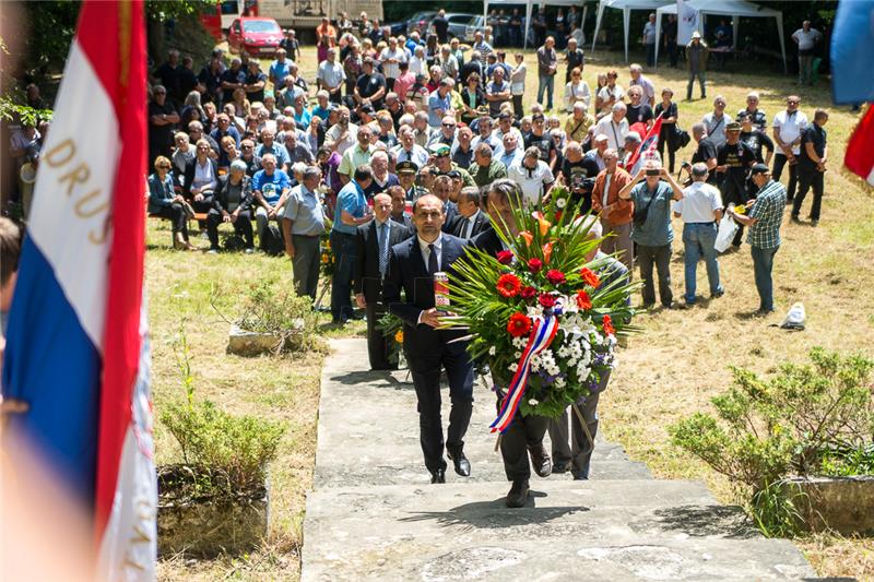 Našice: Kod Spomen-područja Crni potok počast žrtvama partizanskog zločina 1945. 