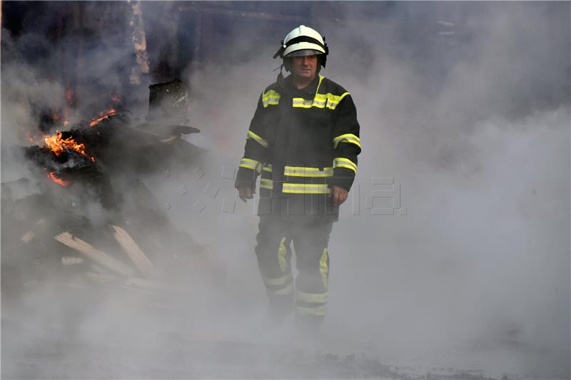 Tourists, local residents evacuated in Tucepi due to wildfire