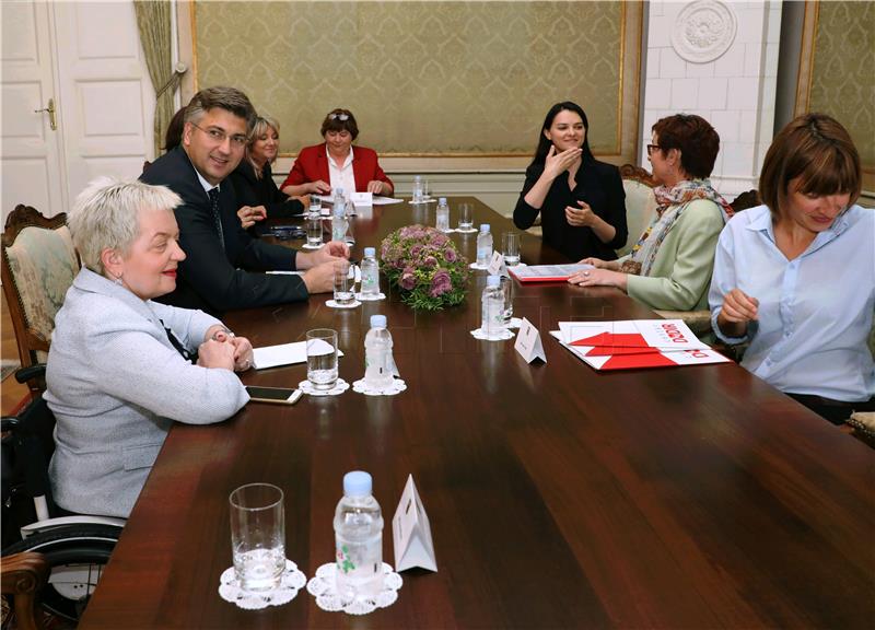 PM Plenkovic and delegation of Croatian association of deaf and blind people