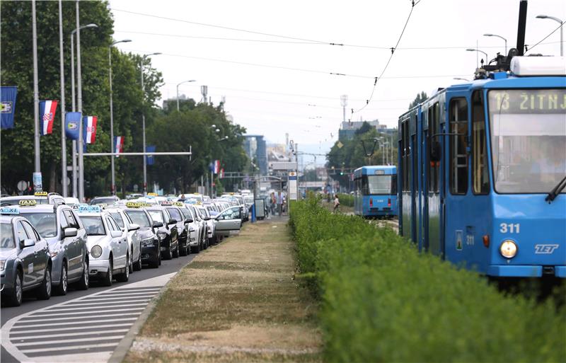 VLADA Plenković: Korištenje Ubera protivno je važećim propisima