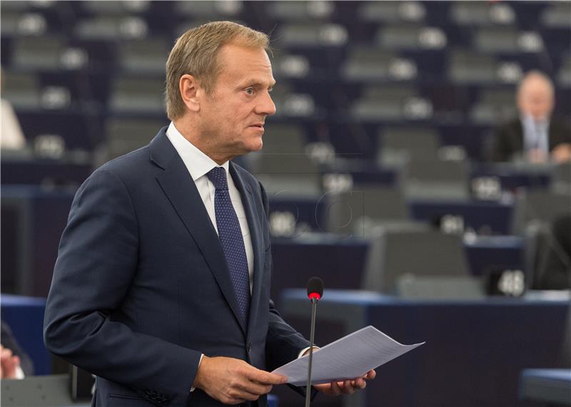 Tusk ne isključuje mogućnost odustajanja od Brexita: možda sam sanjar, ali nisam jedini