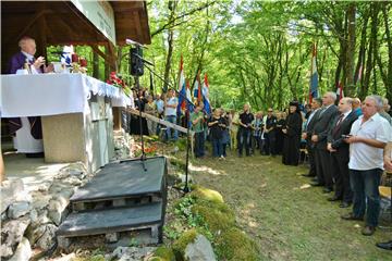 Spomen–pohod na mjesto masovne grobnice, jamu Jazovku