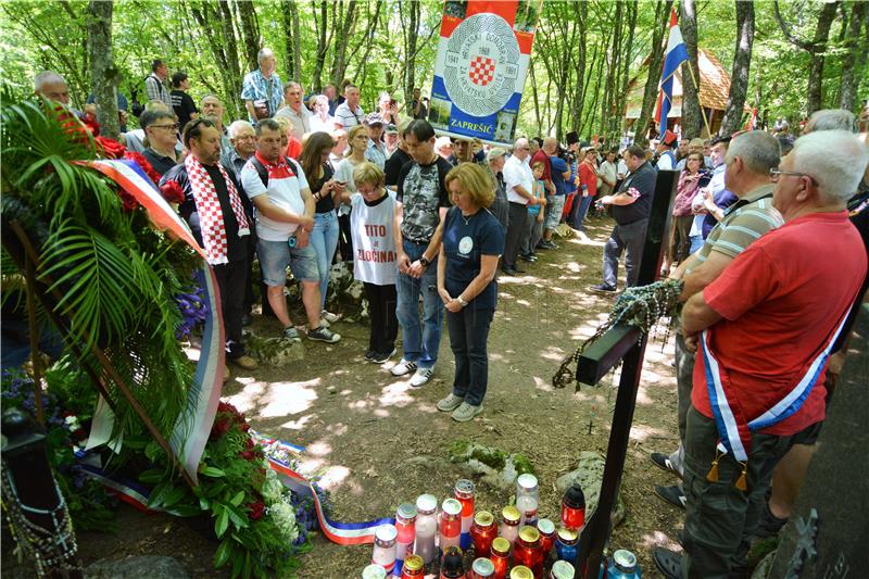 Spomen–pohod na mjesto masovne grobnice, jamu Jazovku