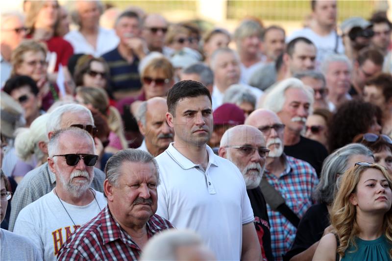 Proslava Dana antifašističke borbe na Trgu maršala Tita